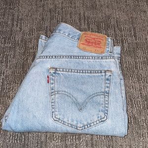 Vintage Distressed Regular Fit Levi’s 505 Jeans